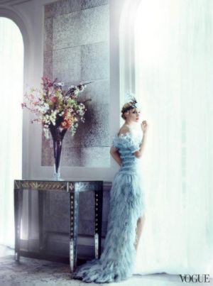 Carey Mulligan - Testino - Vogue May 2013 cover.jpg